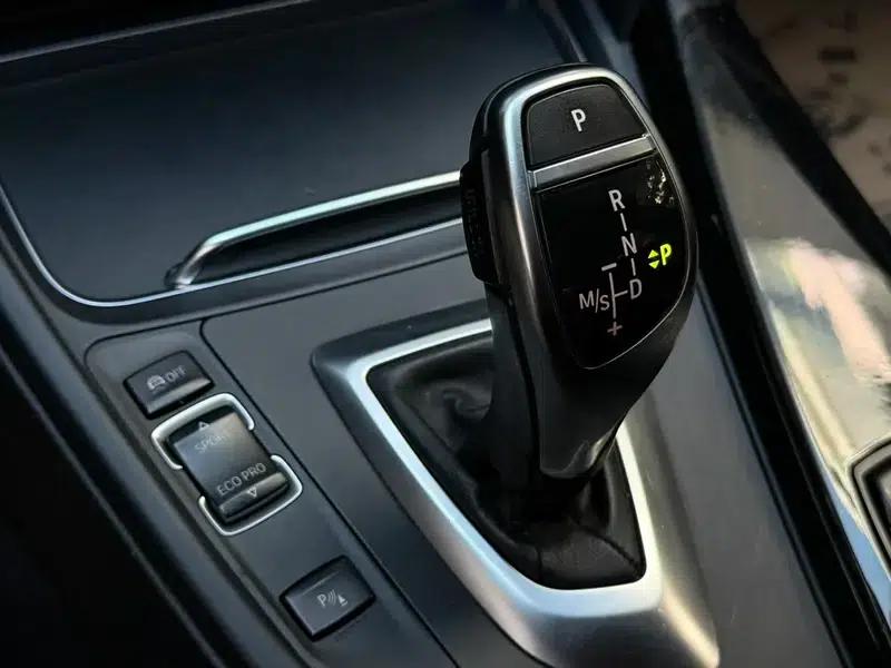2017 BMW 3 Series 320Li M Sport — миниатюра 16