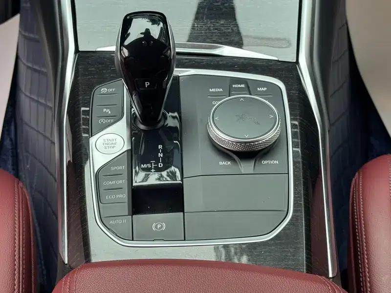 2022 BMW 3 Series 325Li M Sport Package — миниатюра 14