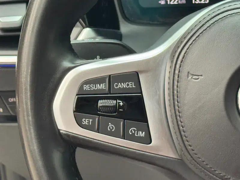 2022 BMW 3 Series 325Li M Sport Package — миниатюра 15