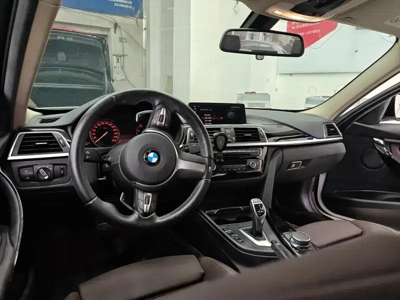 2018 BMW 3 Series 320Li Leading M Sport Package — миниатюра 5