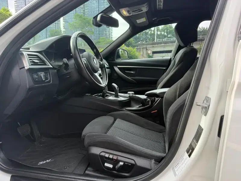 2018 BMW 3 Series 320i M Sport Shadow Edition — миниатюра 13