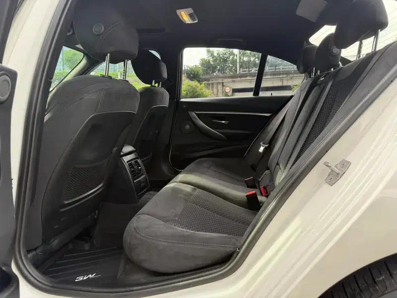 2018 BMW 3 Series 320i M Sport Shadow Edition — миниатюра 14