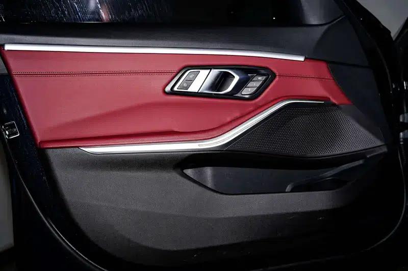2023 BMW 3 Series 320Li M Sport Package — миниатюра 17