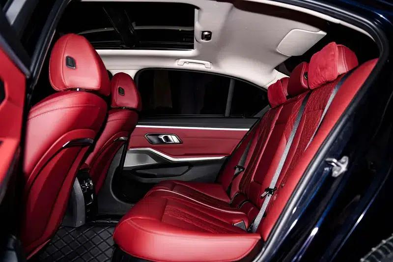 2023 BMW 3 Series 320Li M Sport Package — миниатюра 27