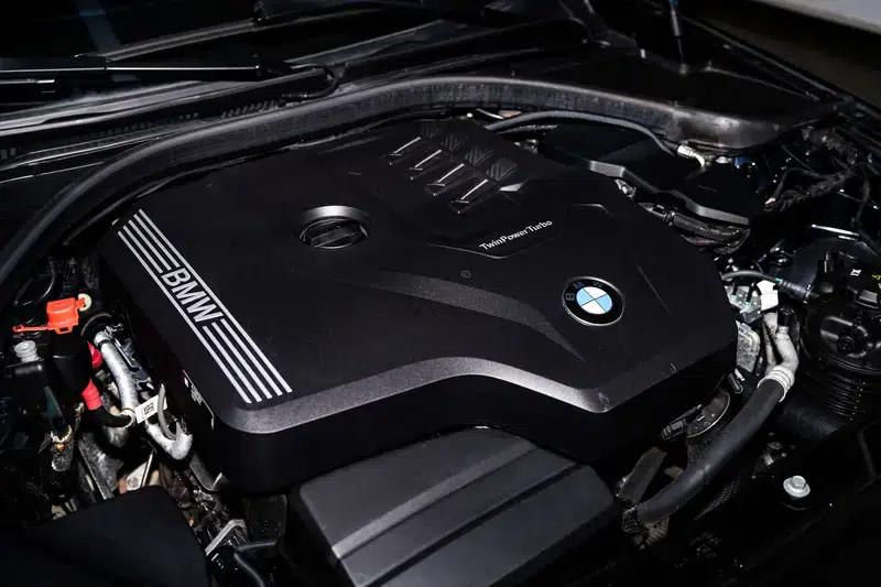 2023 BMW 3 Series 320Li M Sport Package — миниатюра 7