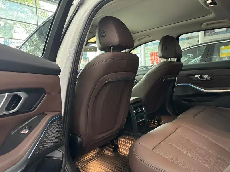 2025 BMW 3 Series 325Li M Sport Package — миниатюра 9