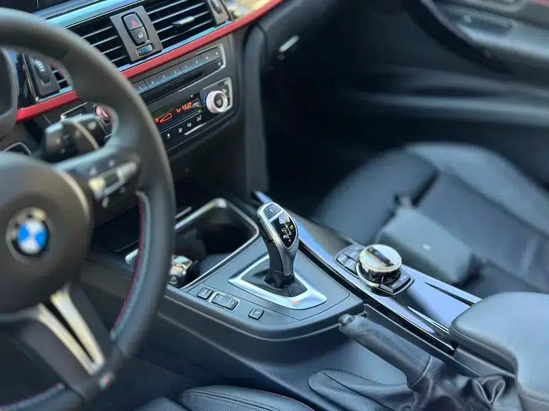 2015 BMW 3 Series 320i Super Sport Design Package — миниатюра 14