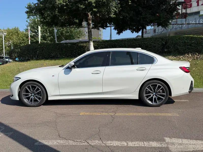 2024 BMW 3 Series 2.0T Automatic Rear-Wheel Drive 5-Seater Factory Custom Edition — миниатюра 3