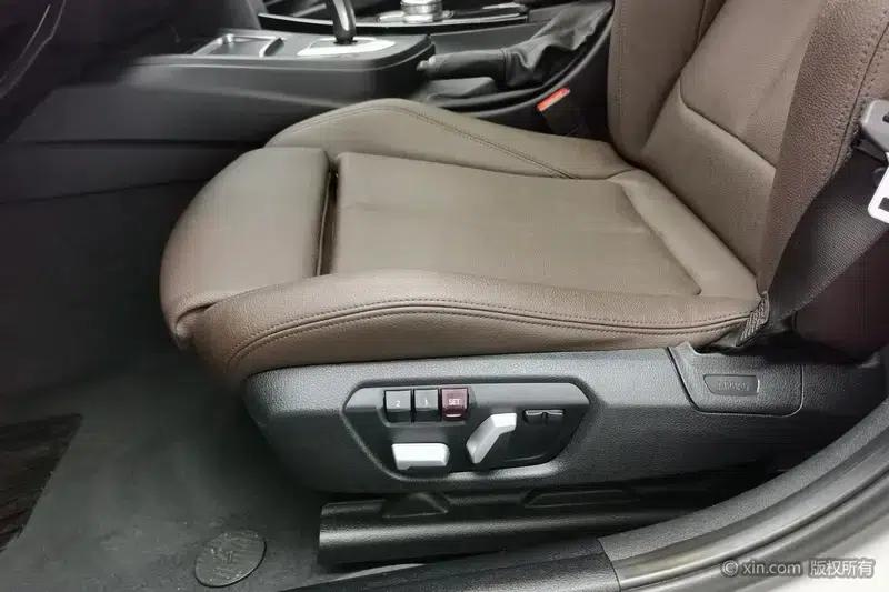 BMW 3 Series 2019 320Li Fashion Edition — миниатюра 18
