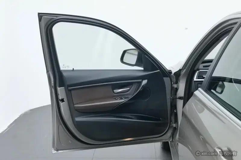 BMW 3 Series 2019 320Li Fashion Edition — миниатюра 21