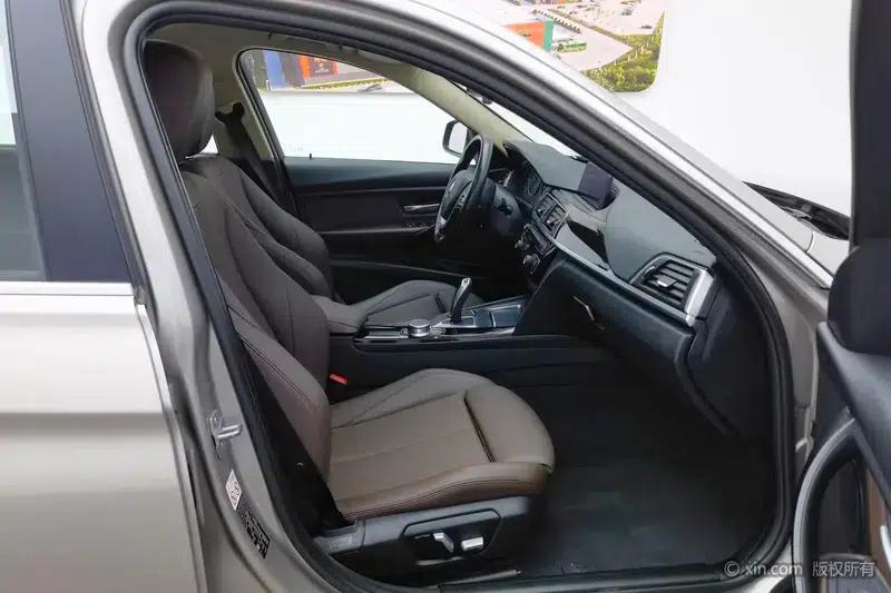 BMW 3 Series 2019 320Li Fashion Edition — миниатюра 24