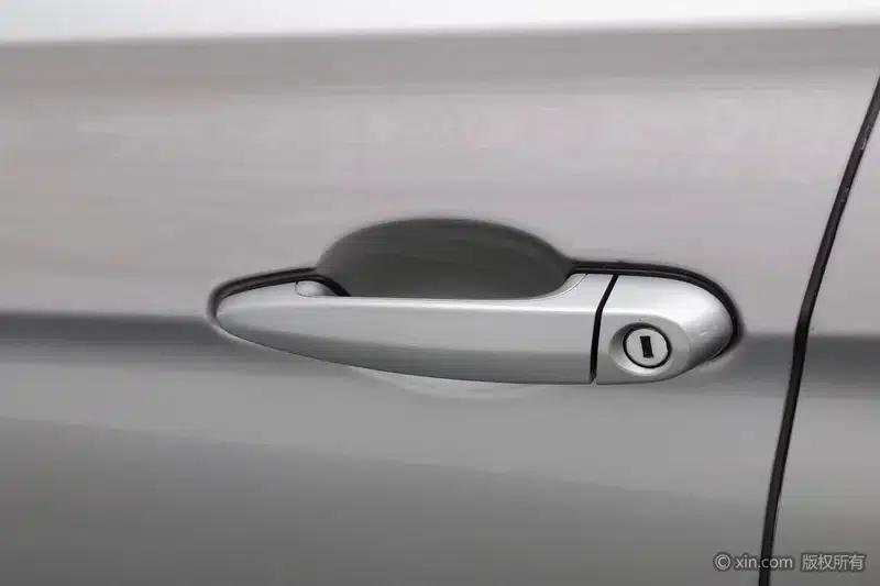BMW 3 Series 2019 320Li Fashion Edition — миниатюра 8