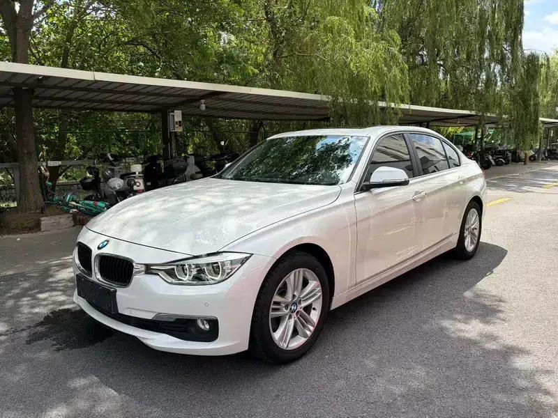 2016 BMW 3 Series 320Li Fashion Edition — миниатюра 1