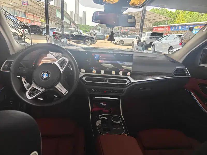 2023 BMW 3 Series 320Li M Sport Package — миниатюра 7