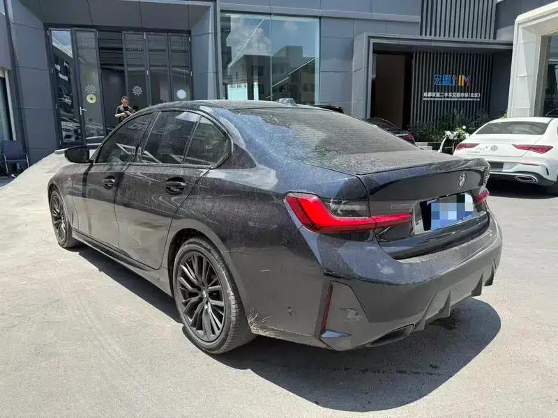 2023 BMW 3 Series 330i M Sport Shadow Edition — миниатюра 4