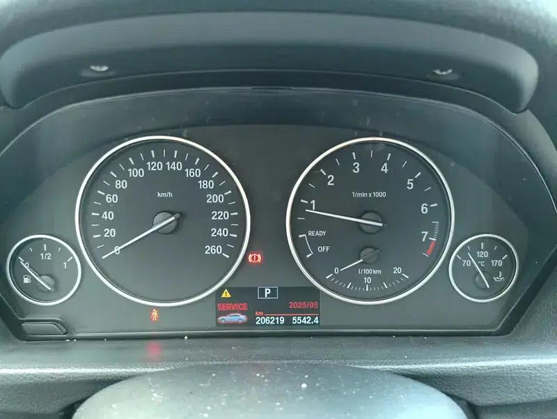 2016 BMW 3 Series 320Li Fashion Edition — миниатюра 7