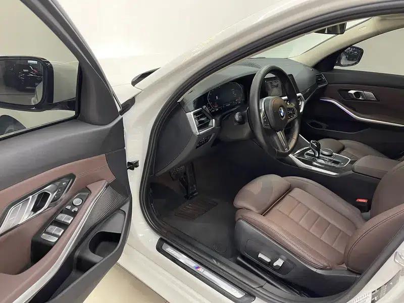 2020 BMW 3 Series 325Li M Sport Package — миниатюра 17