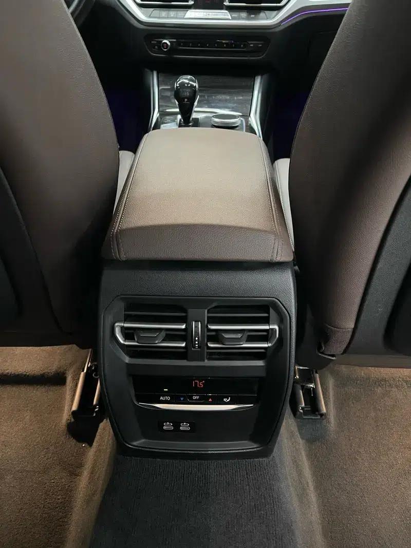 2020 BMW 3 Series 325Li M Sport Package — миниатюра 8