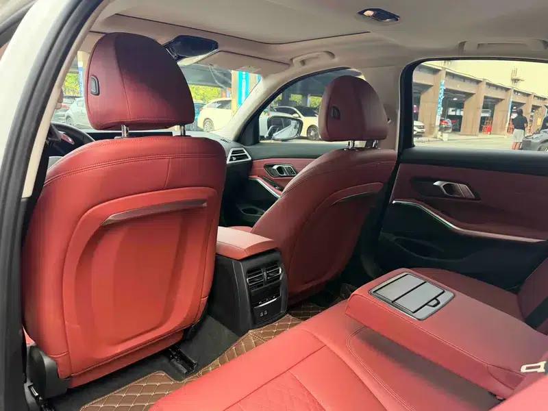 2025 BMW 3 Series 325i M Sport Package — миниатюра 10