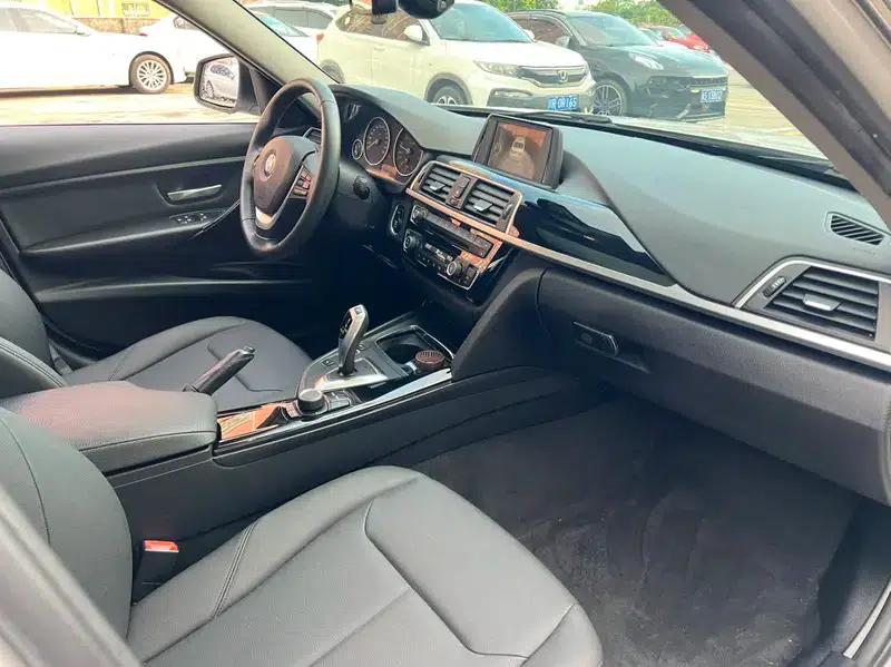 2016 BMW 3 Series 320Li Fashion Edition — миниатюра 8