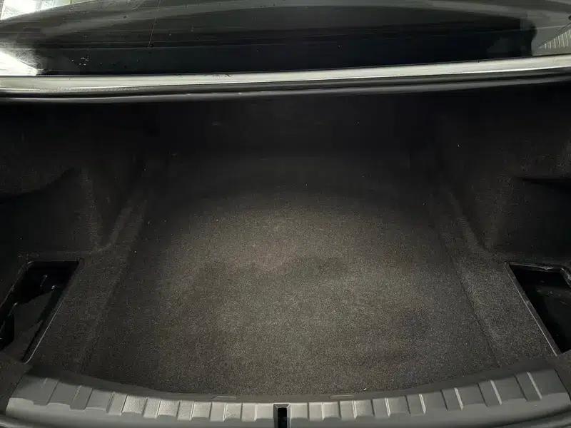 2023 BMW 3 Series 320Li M Sport Package — миниатюра 19