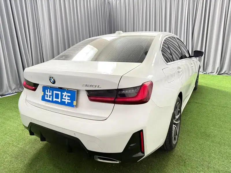2023 BMW 3 Series 320Li M Sport Package — миниатюра 6