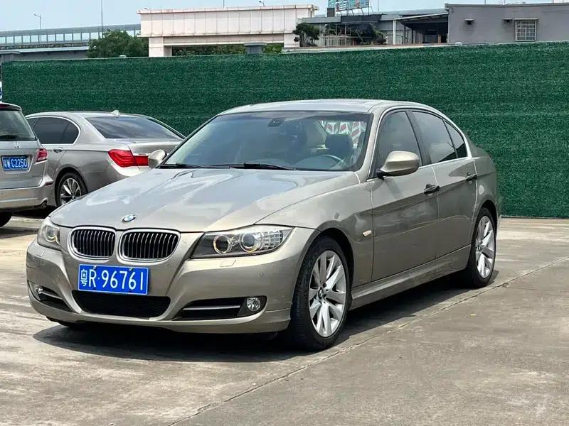 BMW 3 Series 2009 320i Luxury — миниатюра 1