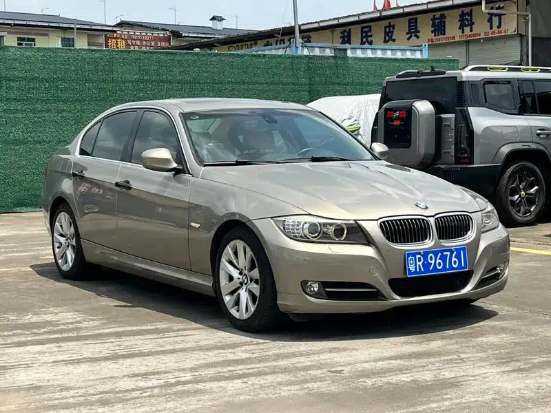 BMW 3 Series 2009 320i Luxury — миниатюра 3
