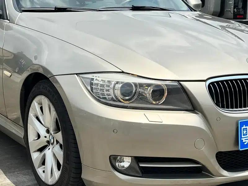 BMW 3 Series 2009 320i Luxury — миниатюра 7