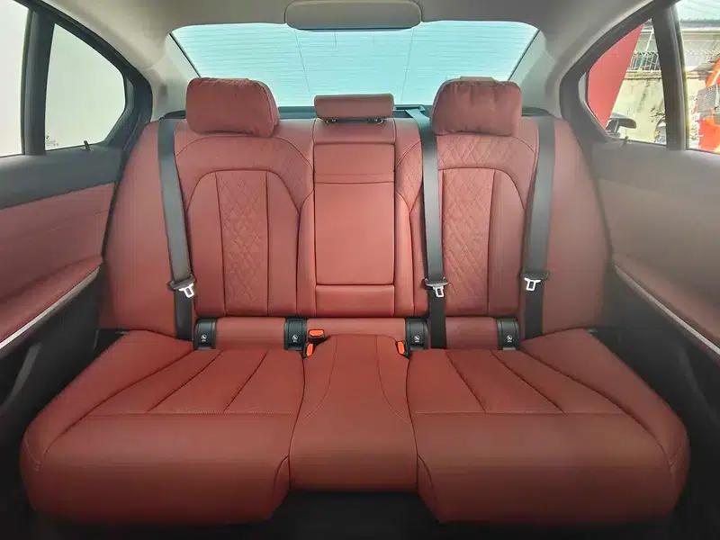 2023 BMW 3 Series 325Li M Sport Package — миниатюра 15