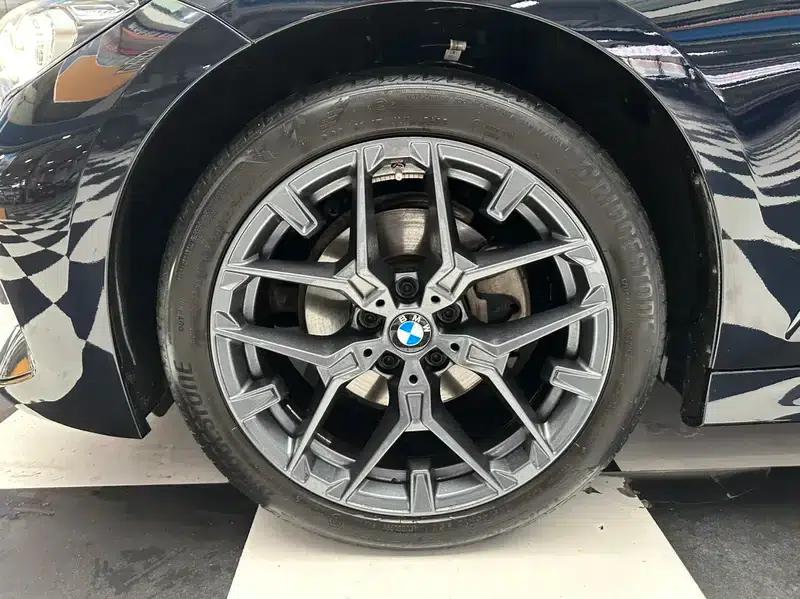 2023 BMW 3 Series 320Li M Sport Package — миниатюра 10