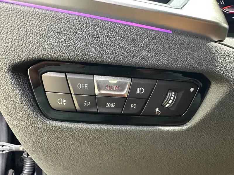 2022 BMW 3 Series 325Li M Sport Package — миниатюра 29