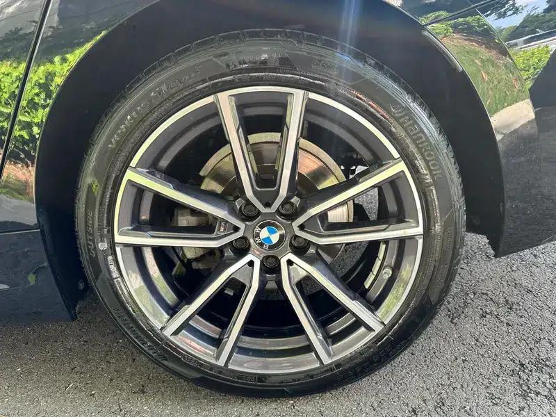 2022 BMW 3 Series 325Li M Sport Package — миниатюра 7