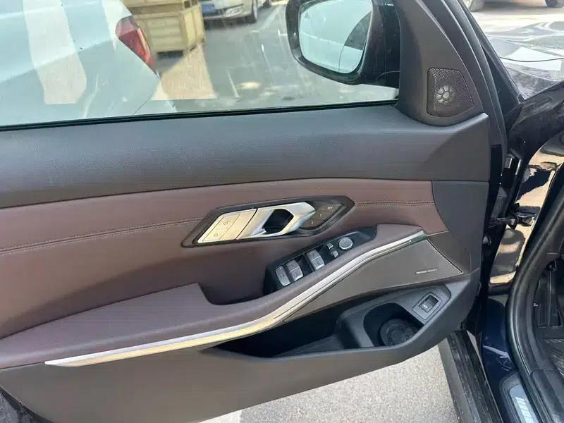 2020 BMW 3 Series 325Li M Sport Shadow Edition — миниатюра 11