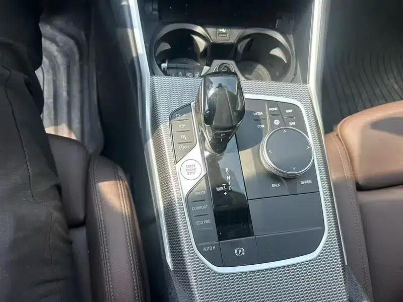 2020 BMW 3 Series 325Li M Sport Shadow Edition — миниатюра 8