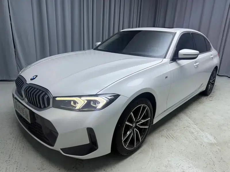 2023 BMW 3 Series 320Li M Sport Package — миниатюра 1