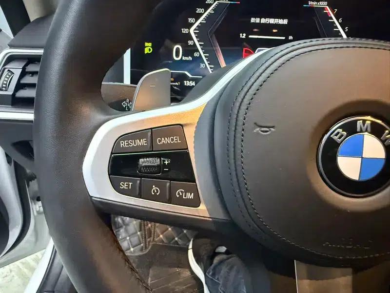 2023 BMW 3 Series 320Li M Sport Package — миниатюра 16