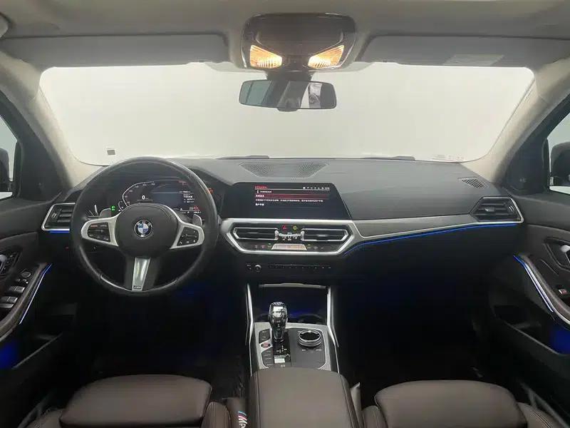 2022 BMW 3 Series 330i M Sport Shadow Edition — миниатюра 14