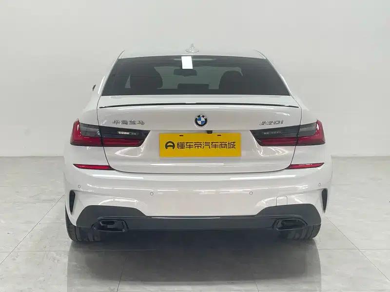 2022 BMW 3 Series 330i M Sport Shadow Edition — миниатюра 6