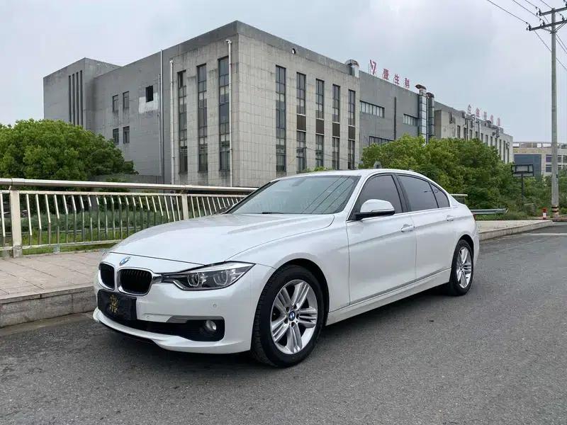 2017 BMW 3 Series 320Li Fashion Edition — миниатюра 1
