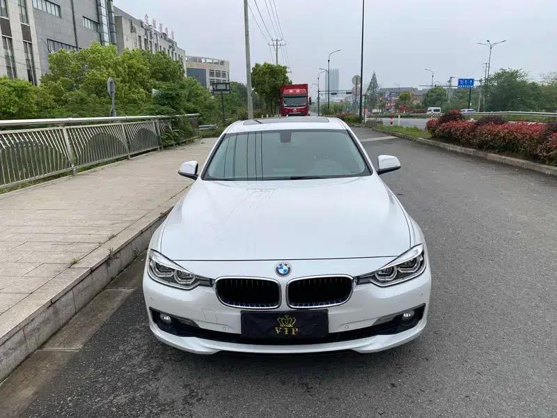 2017 BMW 3 Series 320Li Fashion Edition — миниатюра 2