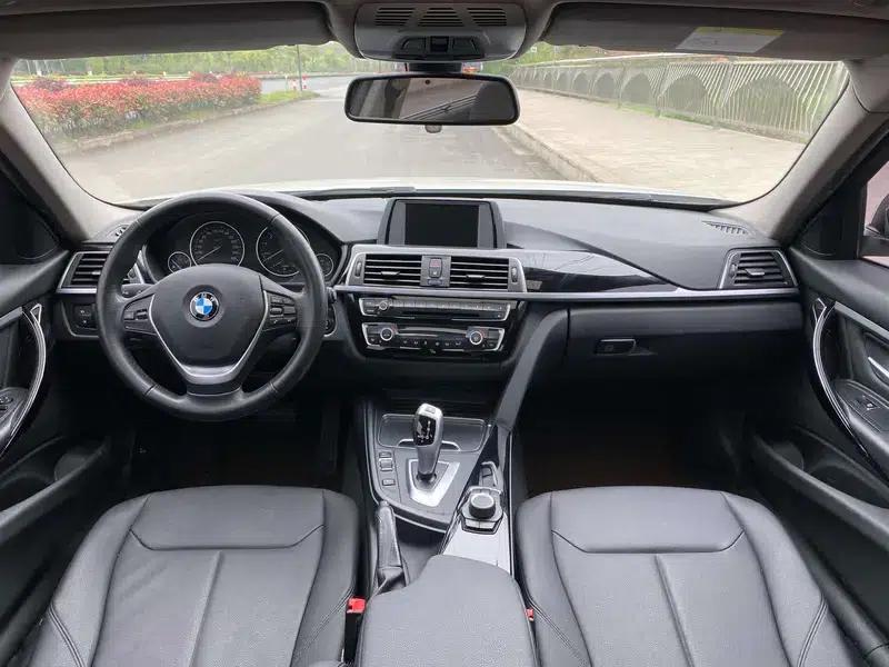 2017 BMW 3 Series 320Li Fashion Edition — миниатюра 6