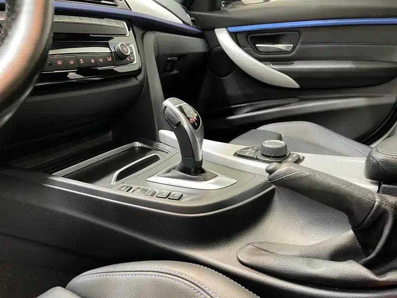 2018 BMW 3 Series 320i M Sport Package — миниатюра 18