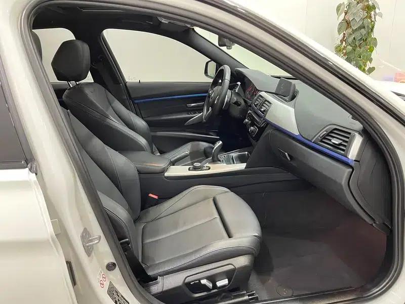 2018 BMW 3 Series 320i M Sport Package — миниатюра 24