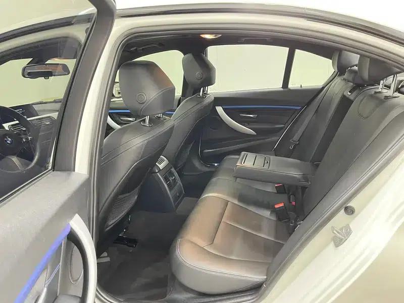 2018 BMW 3 Series 320i M Sport Package — миниатюра 25