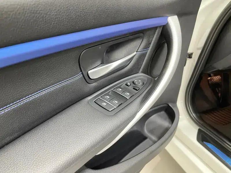 2018 BMW 3 Series 320i M Sport Package — миниатюра 27