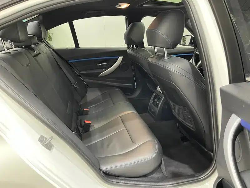 2018 BMW 3 Series 320i M Sport Package — миниатюра 29