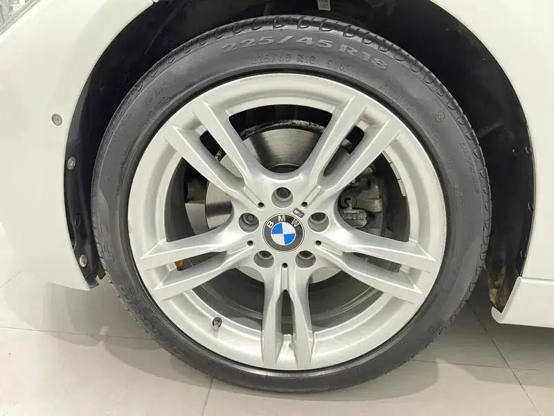 2018 BMW 3 Series 320i M Sport Package — миниатюра 10