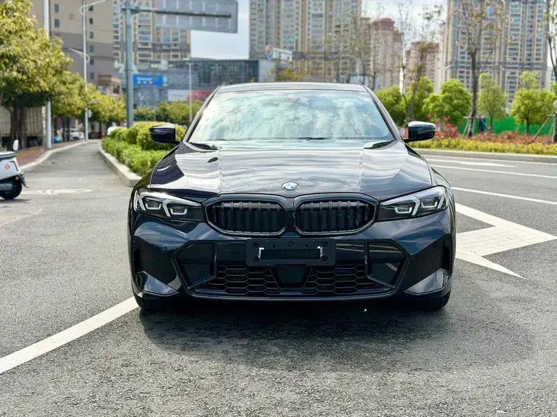2026 BMW 3 Series 330Li M Sport Shadow Edition — миниатюра 2