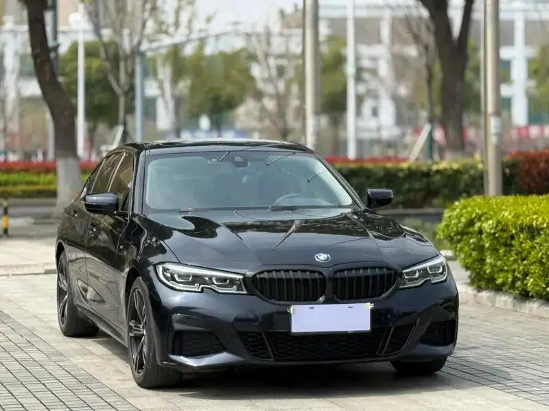 2022 BMW 3 Series 325i M Sport Package — миниатюра 3